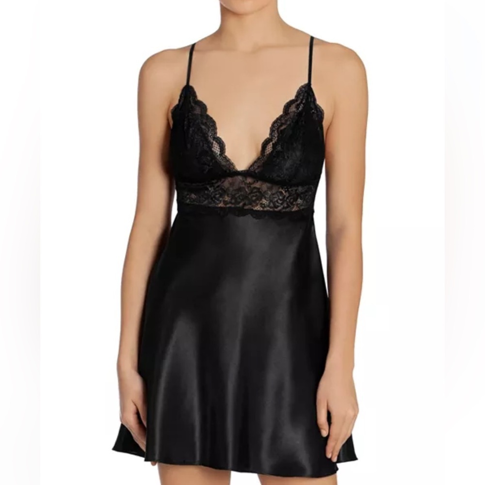 In Bloom by Jonquil Chic Black Lace Chemise